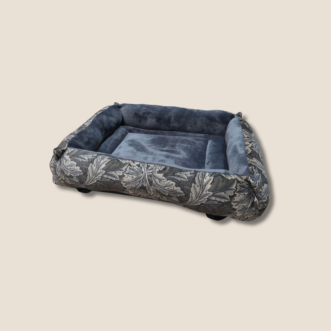 Morris&Co Acanthus & Grey Cuddle Soft Luxury Nest