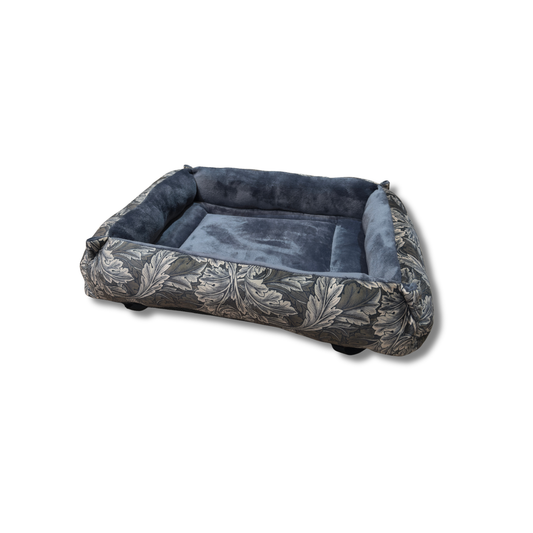 Morris&Co Acanthus & Grey Cuddle Soft Luxury Nest