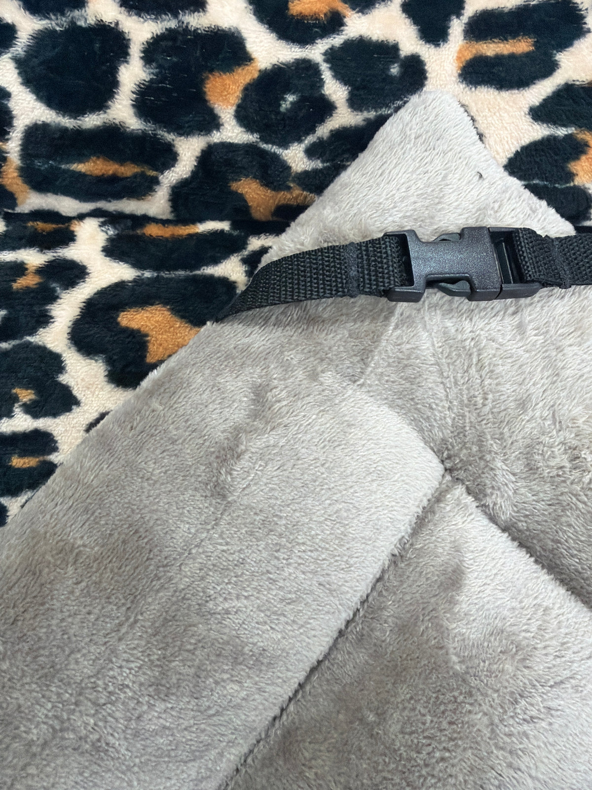 25% OFF Leopard Pint Cuddle Soft & Mushroom Cuddle Soft Luxury Reversible Pad