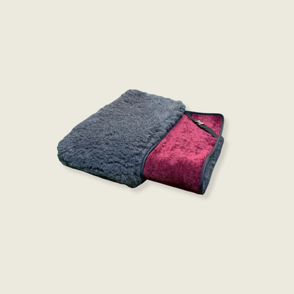 Velours gris foncé et surmatelas de luxe gris