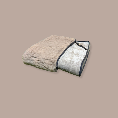 Velours gris foncé et surmatelas de luxe gris